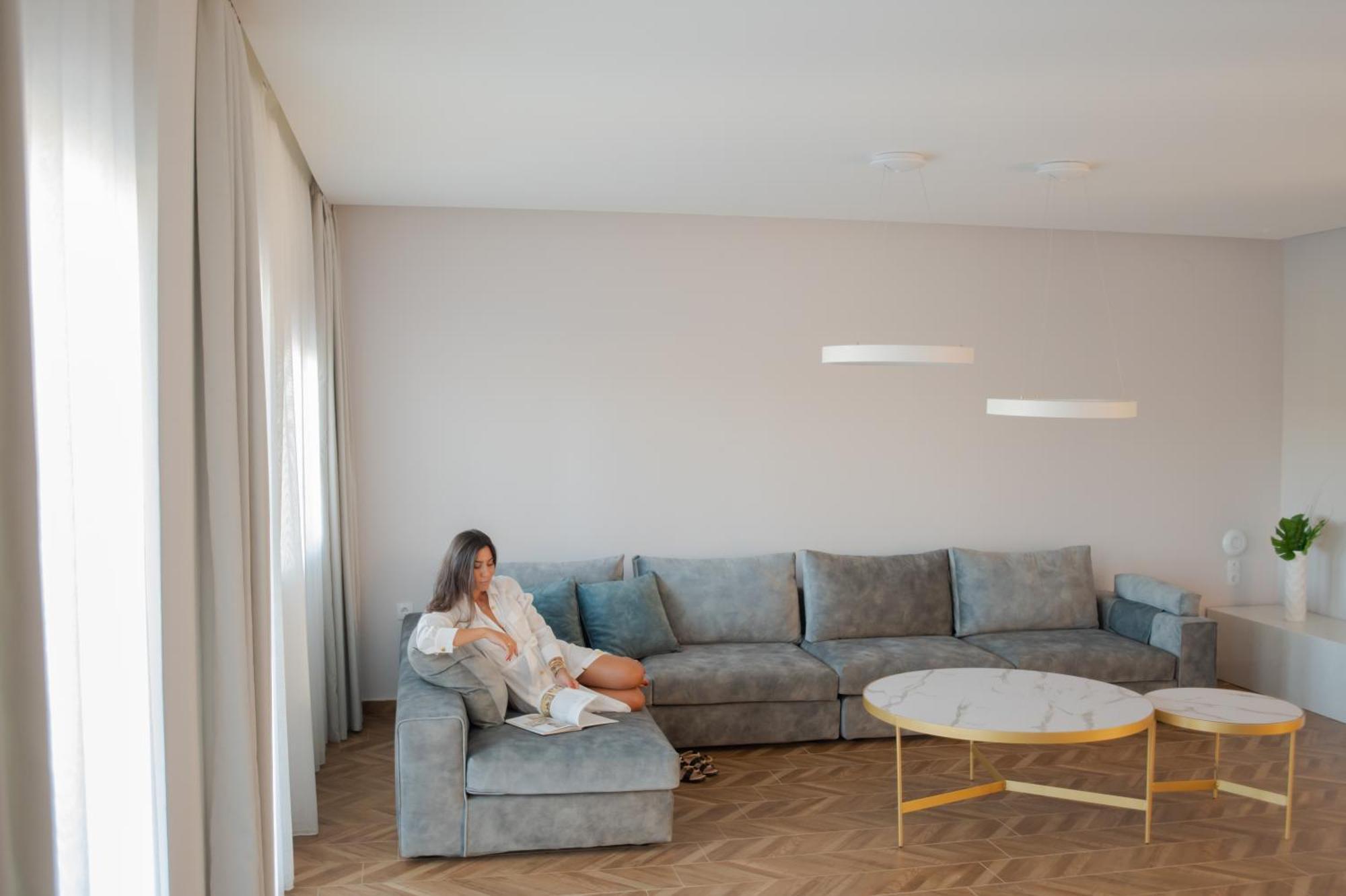 Marble Luxury Suites Karteros Extérieur photo